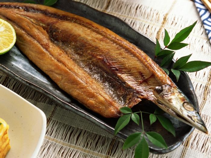 뜨거운 훈제 생선 : 맛있고 향긋한 요리를 요리하기위한 요리법