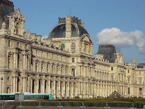 튈르리 궁전은 파리의 잃어버린 상징입니다.